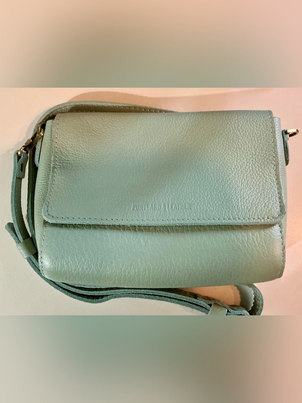 Portland Leather mint green/sage Medium Metro- c grade